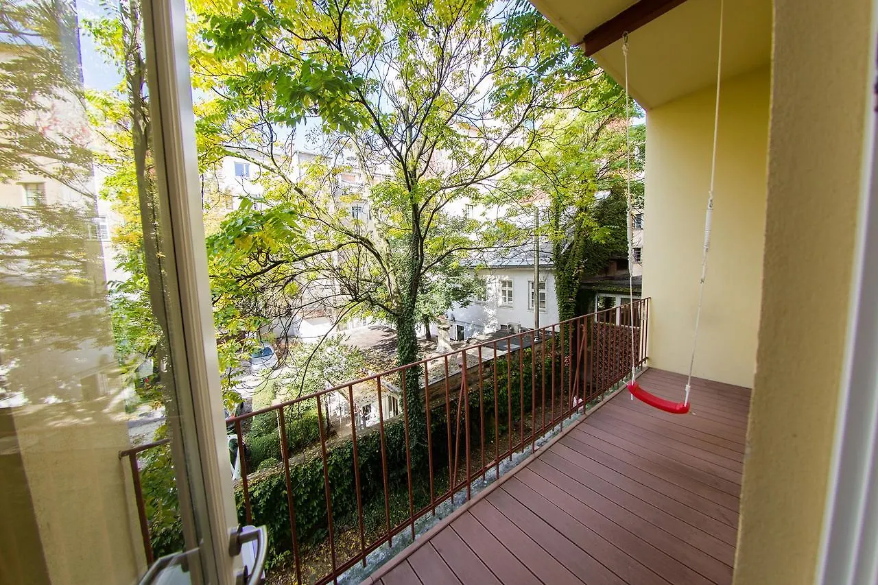 Central And Luxurious Beethovnova Apartment Ljubljana