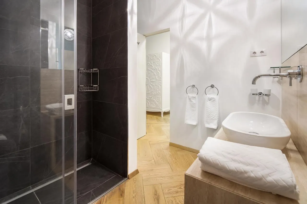 Central And Luxurious Beethovnova Apartment Ljubljana